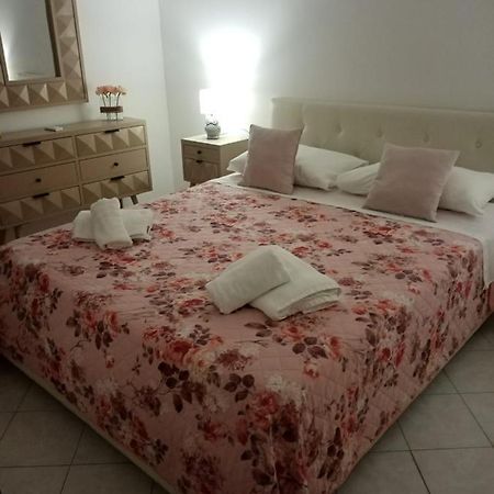 Plebiscito Home Napoli Bagian luar foto